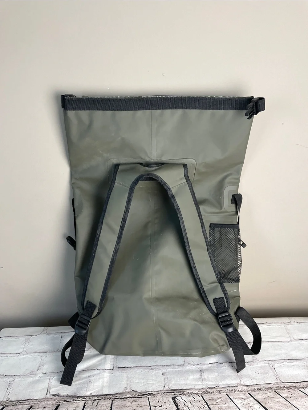 Otterpac Waterproof Olive Green Roll-Top Hiking Outdoor Backpack Camping 16X25